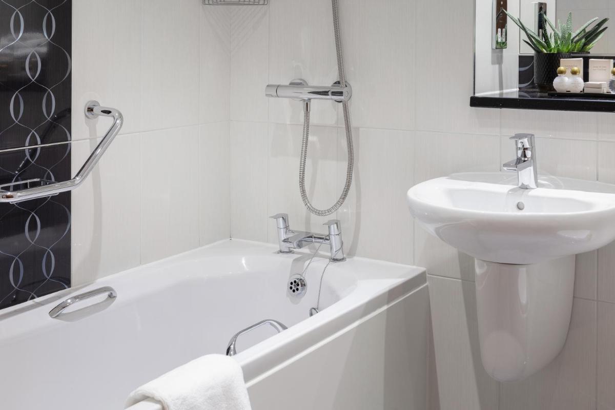 Mytton Fold Hotel, Ribble Valley - Housity