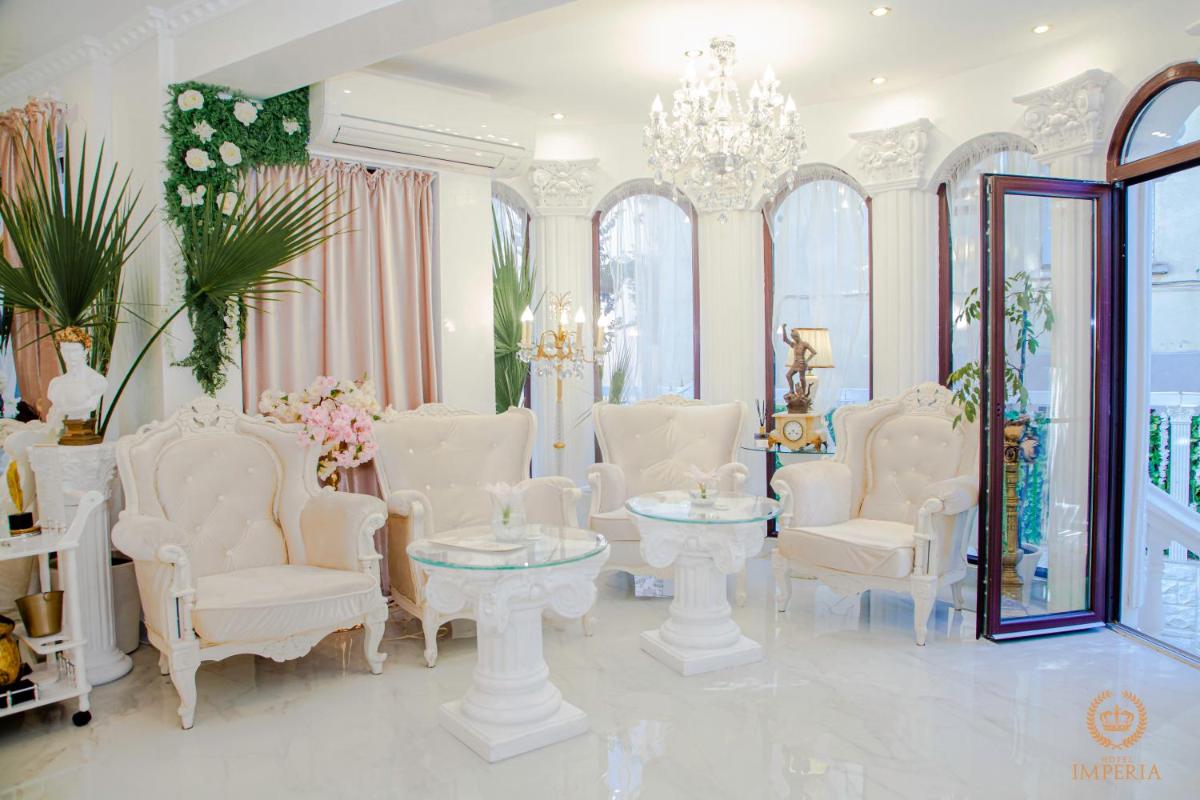 Hotel IMPERIA - Housity