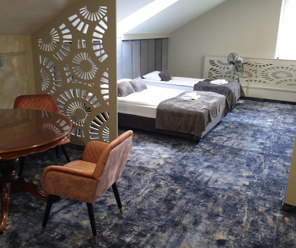 Pensjonat Retro - Housity