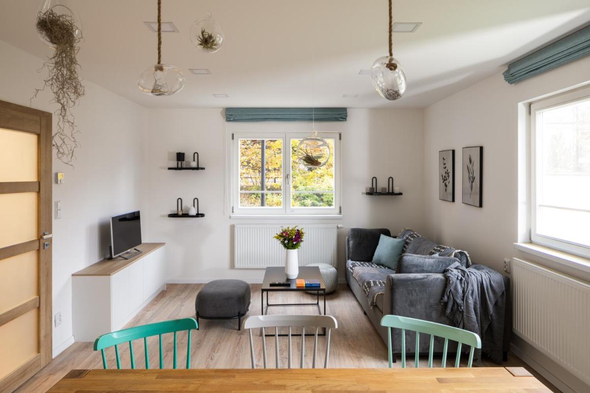 Minimalistic House in Vinohrady by Prague Days - Housity