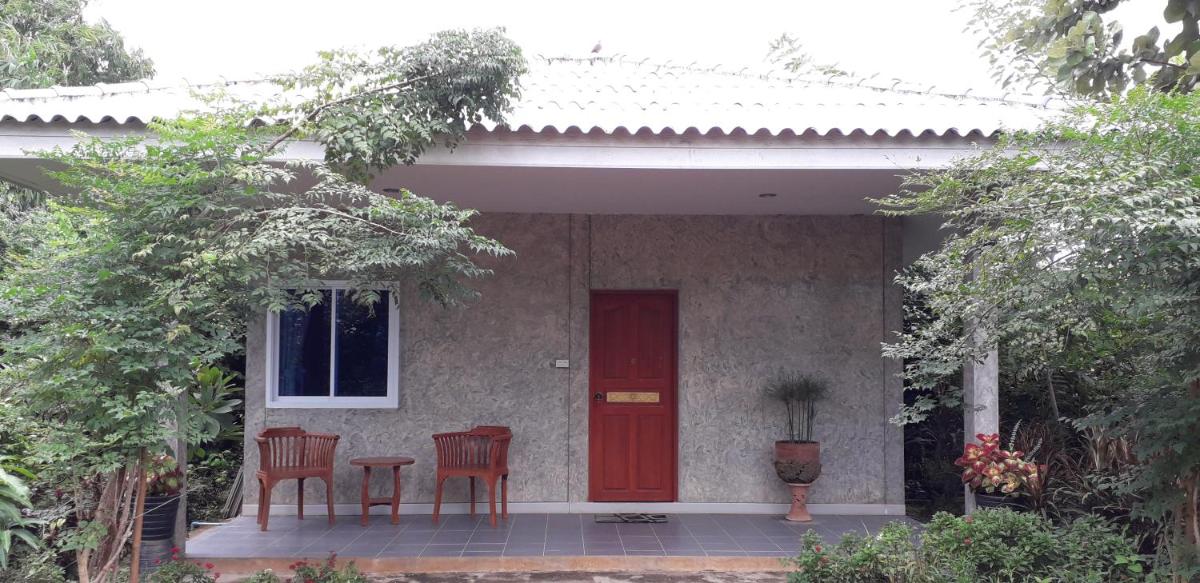 Paradise Resort at Lamphun - Housity