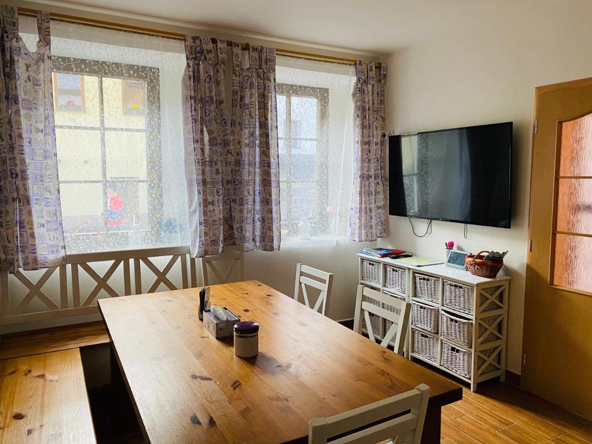 Apartmán pod Božím Darem - Housity