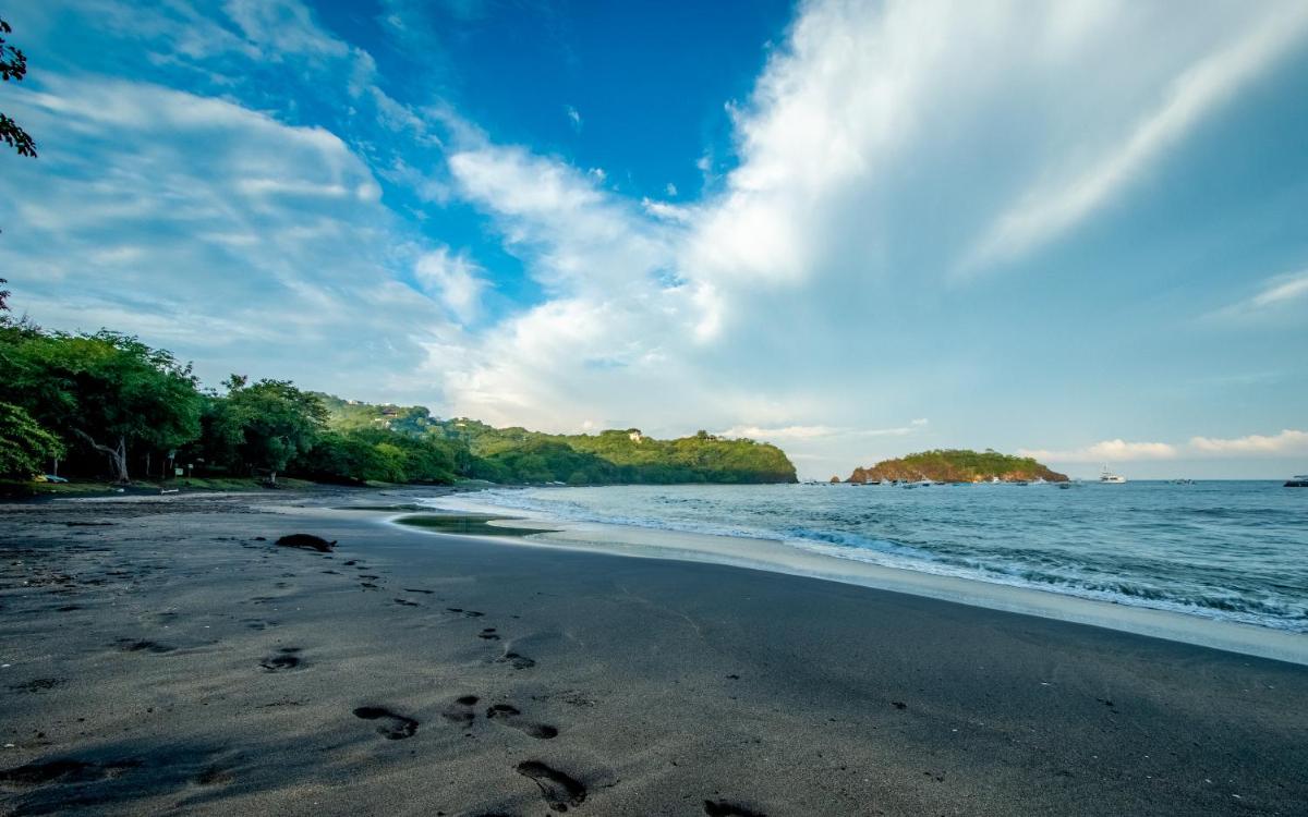Suitetrails - Ocotal Beach Front Condo #37