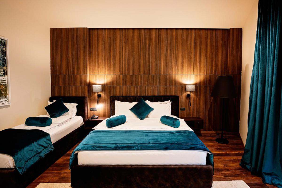 Premium Park Hotel - Housity