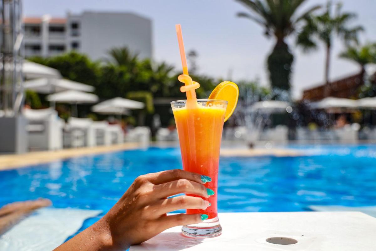 Suitetrails - Mabrouk Hotel and Suites- Adult only