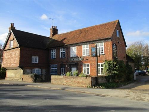 The Red Barn - Housity