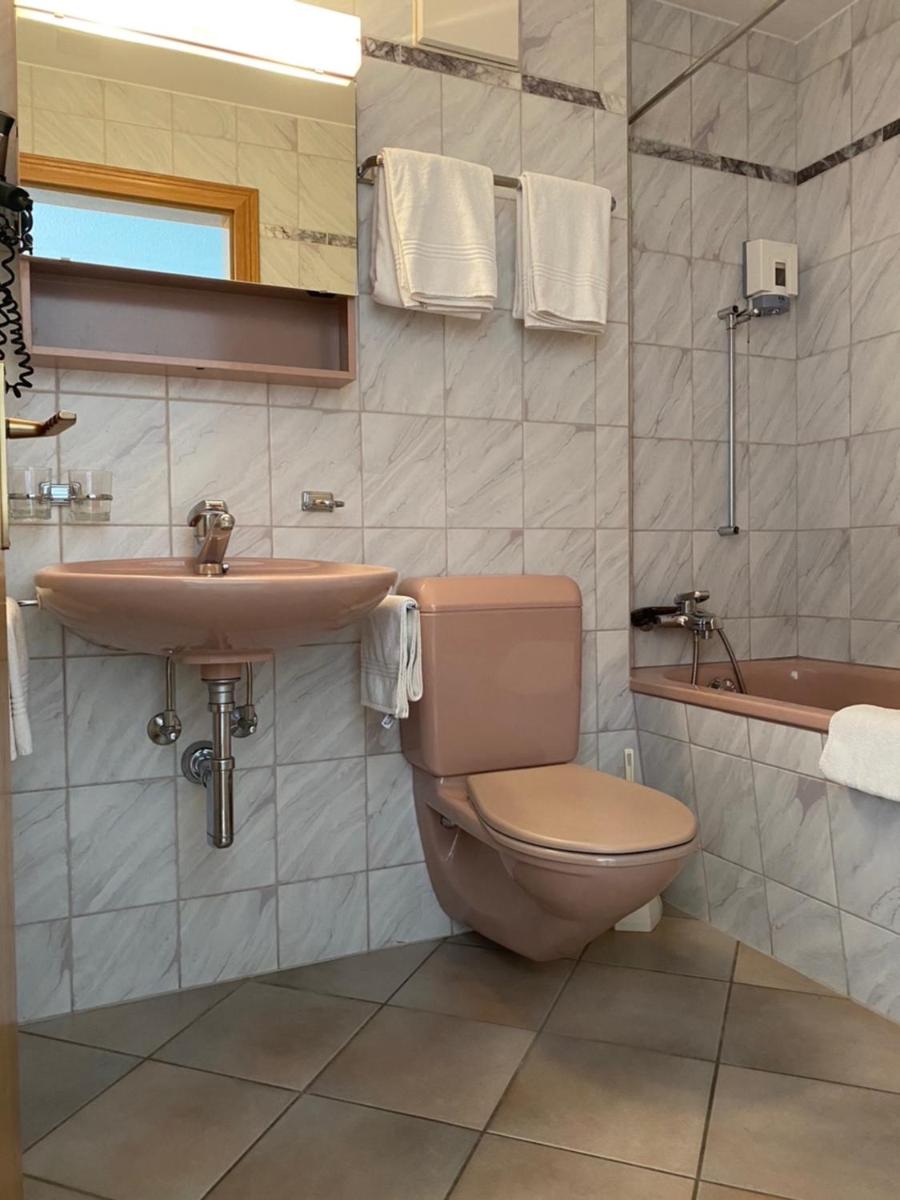St Martin Apartments - Housity