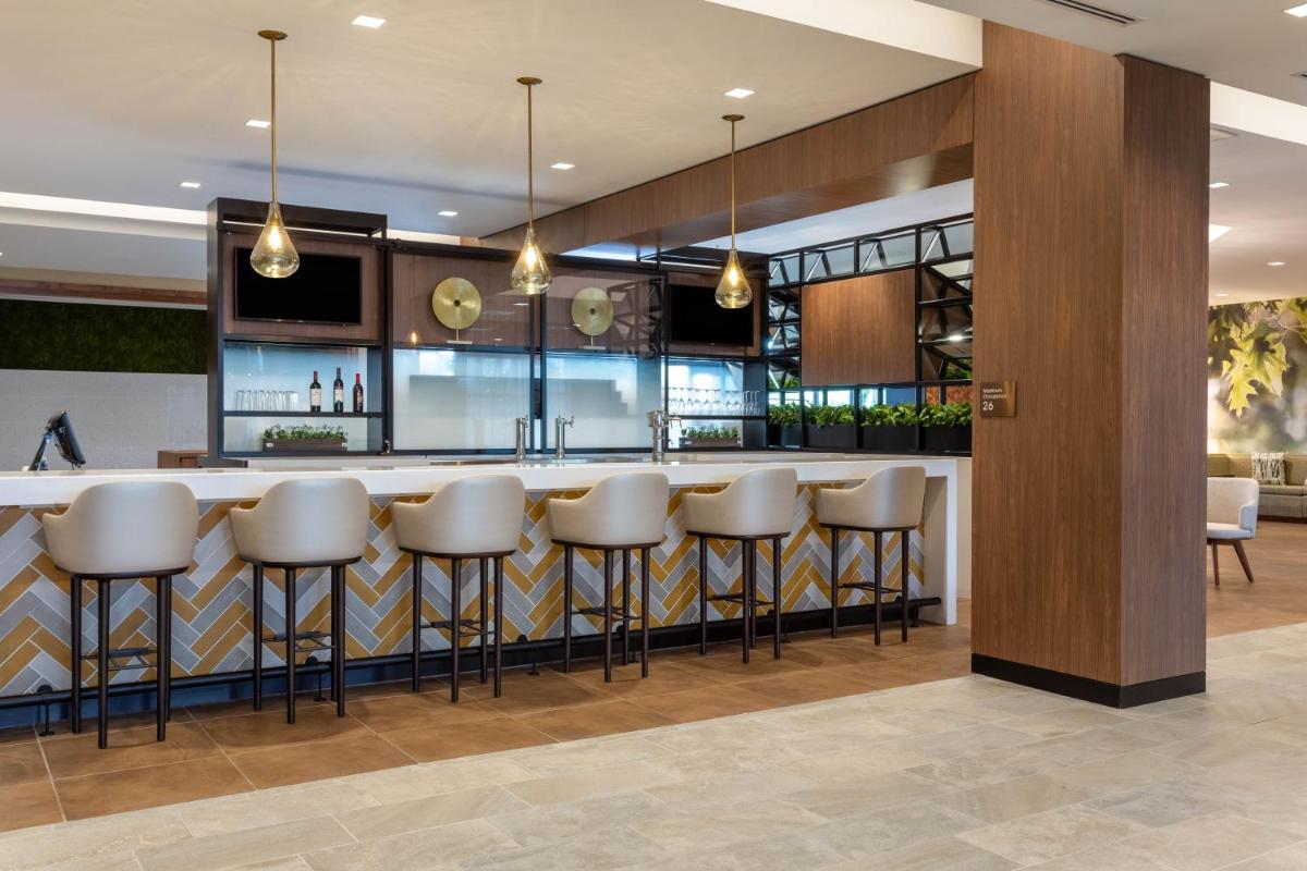 Wyndham Garden Orlando Universal / I Drive - Hizvo