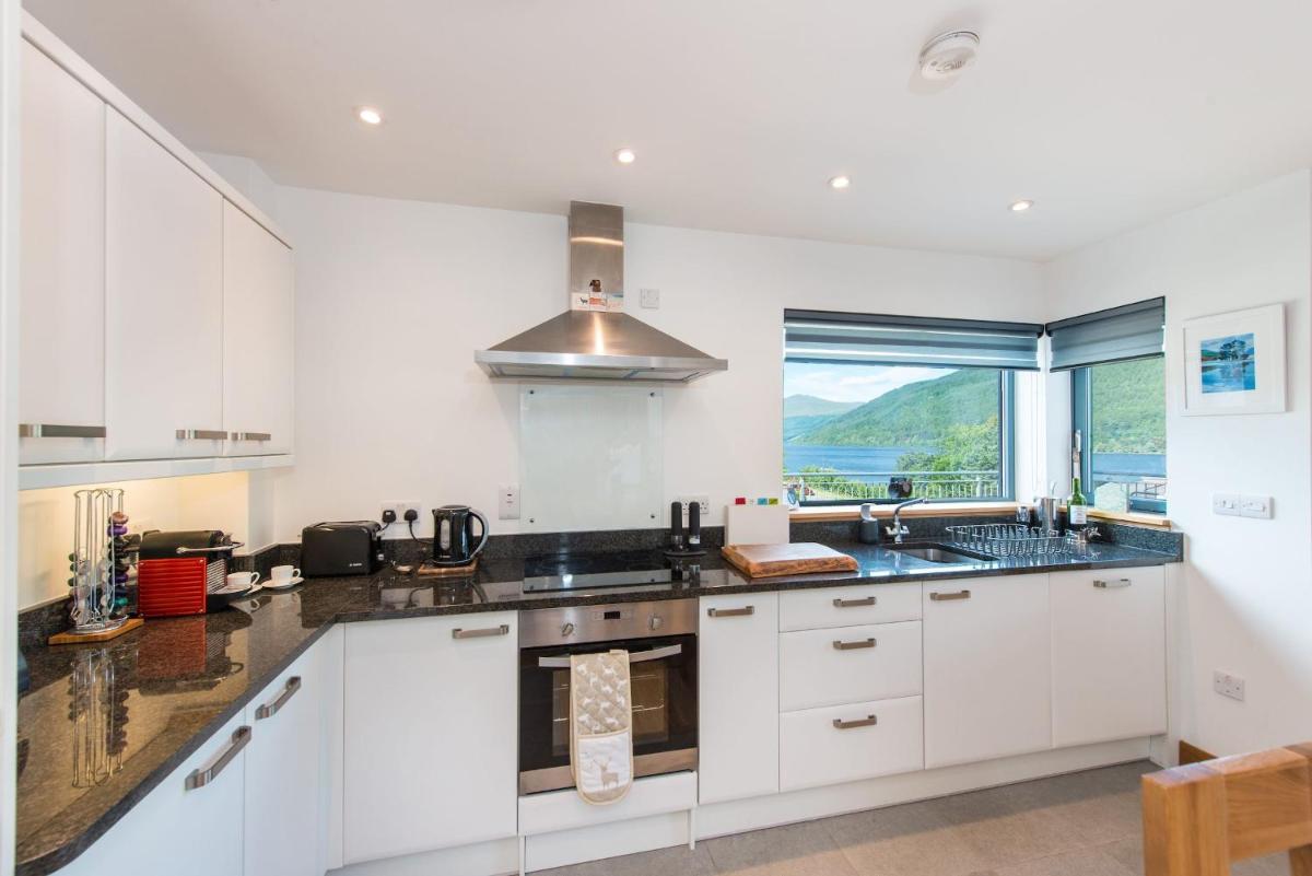 Taymouth Marina-1 Lawers View - Housity