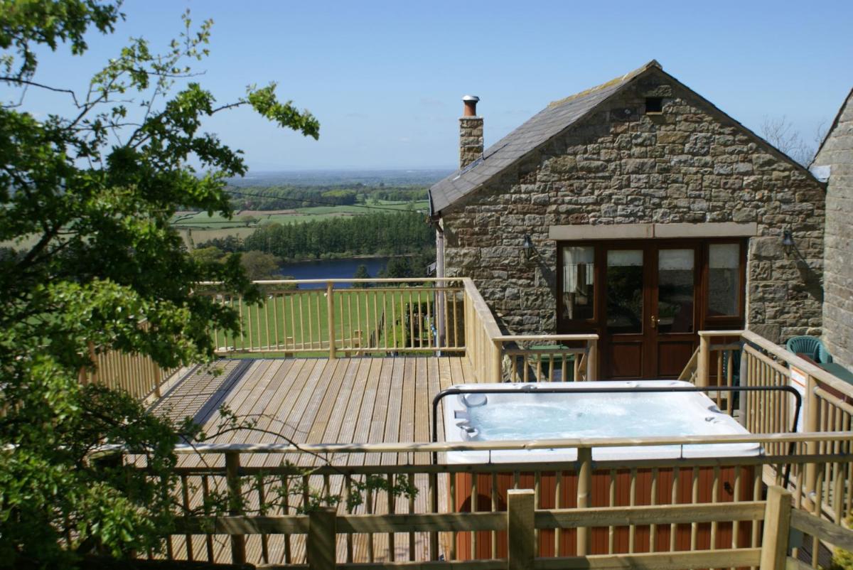 Mill Barn Hot Tub - Housity