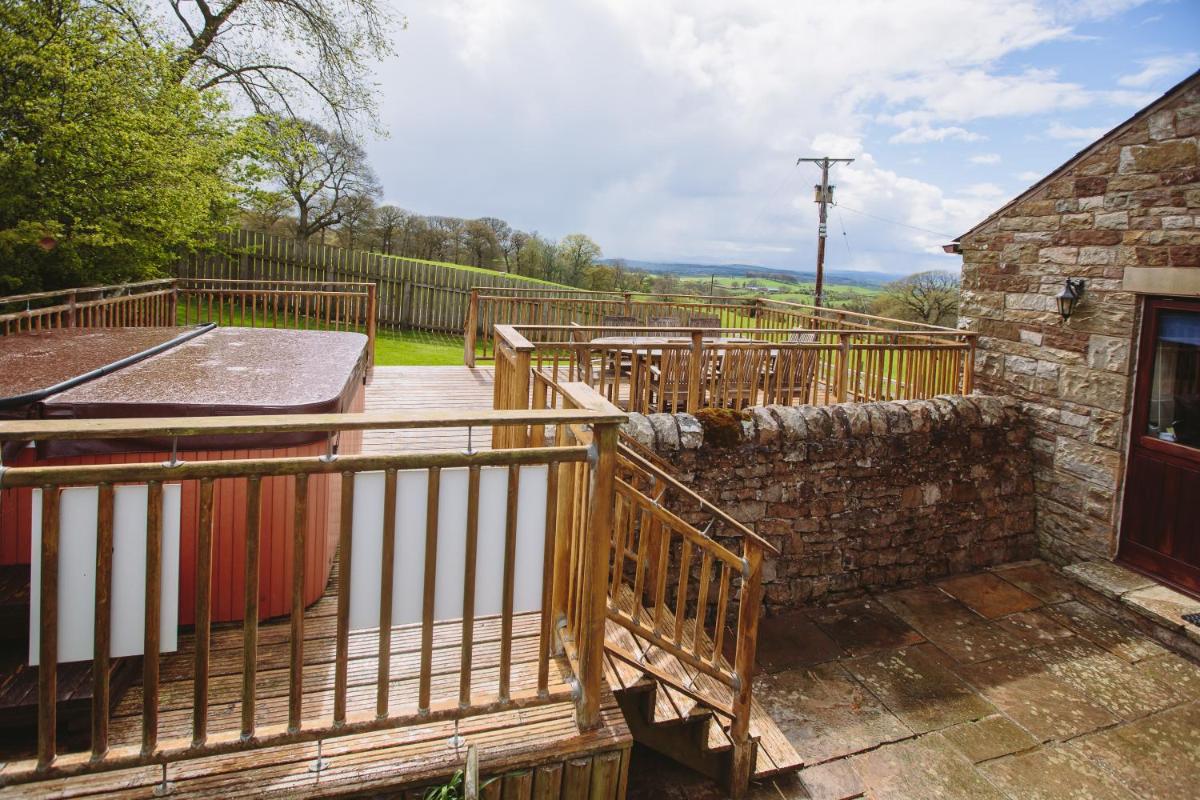 Mill Barn Hot Tub - Housity