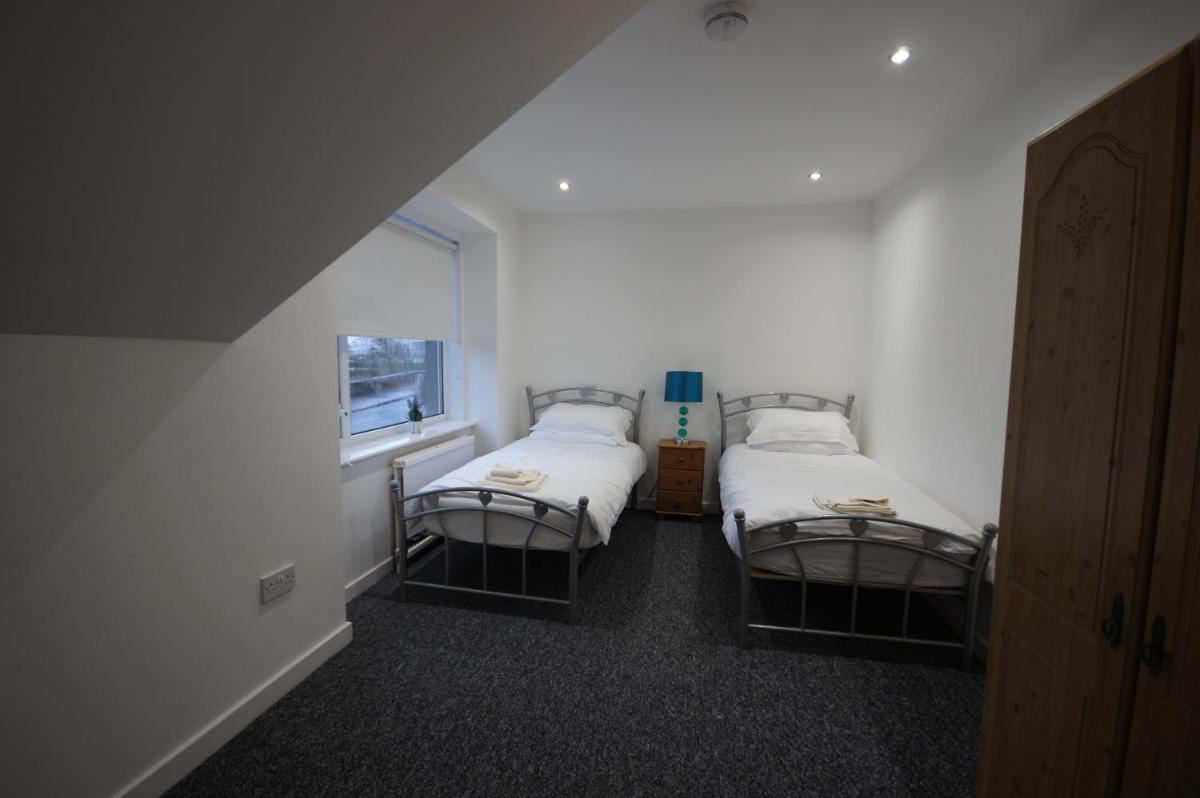 Loch Lomond Riverside Apartment - Housity