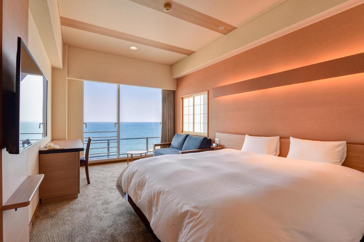 Kaike Seaside Hotel - Housity