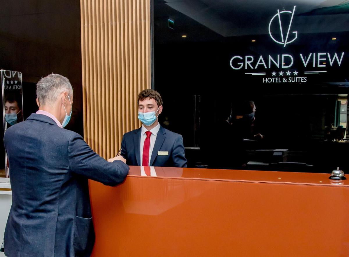 GRAND VIEW Hotel & Suites Copou - Housity