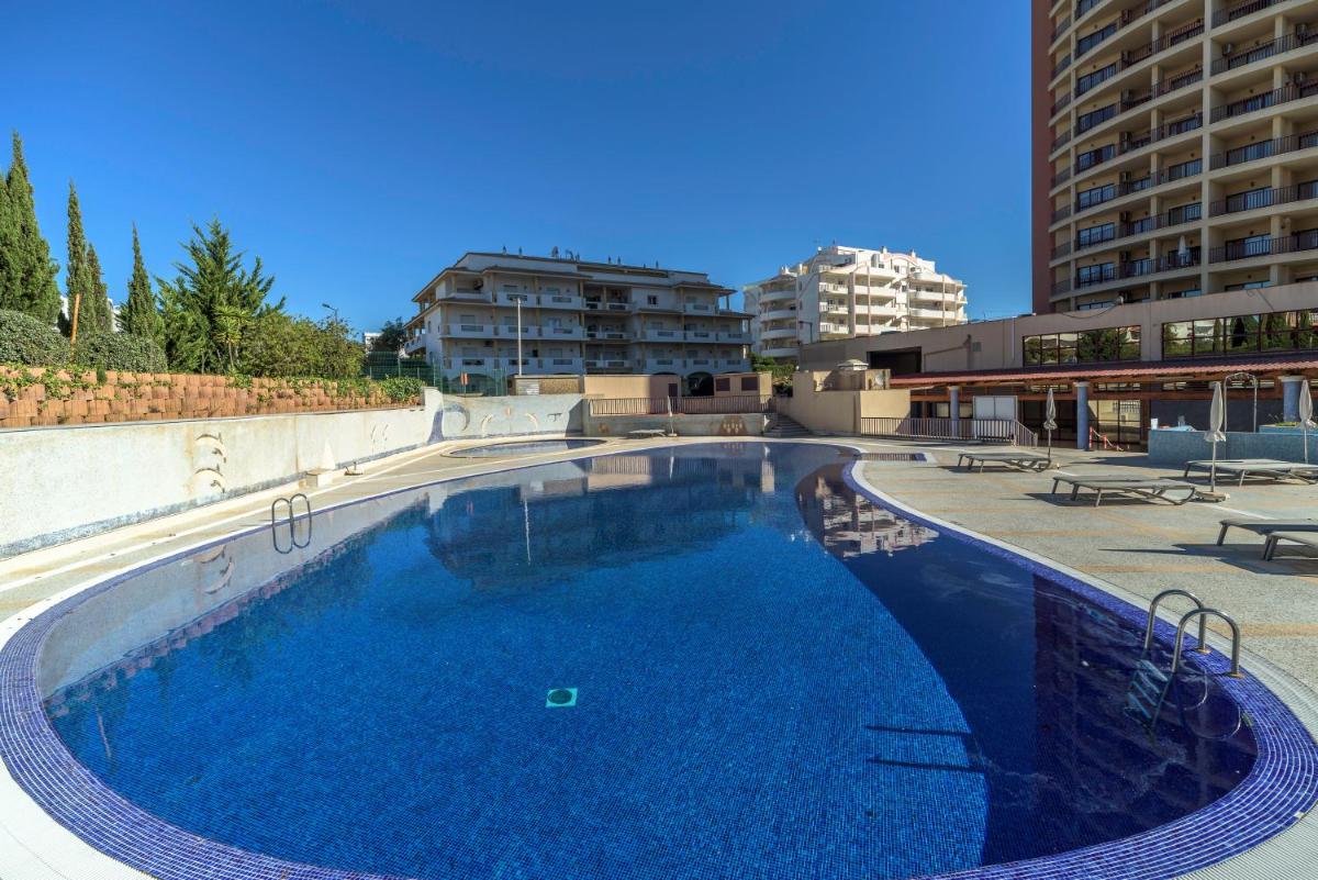 FLH Praia Mar Marine Flat with Pool - Housity