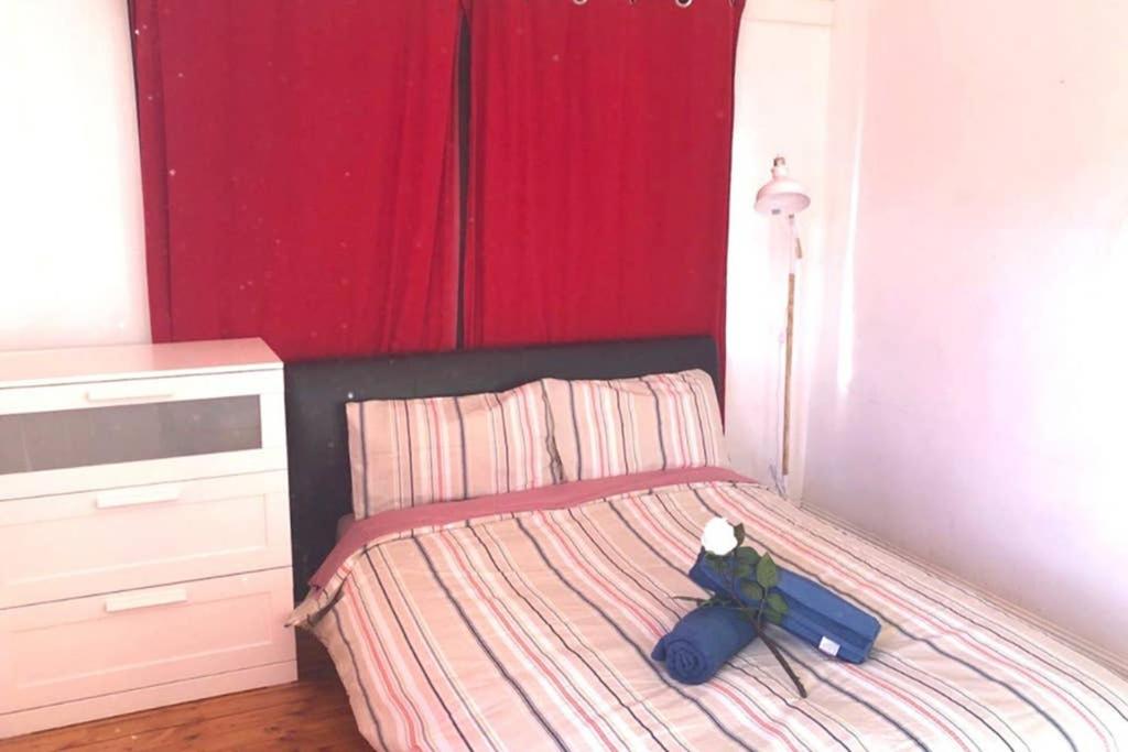 Modern Charming Miners’ Cottage +Free Internet - Housity
