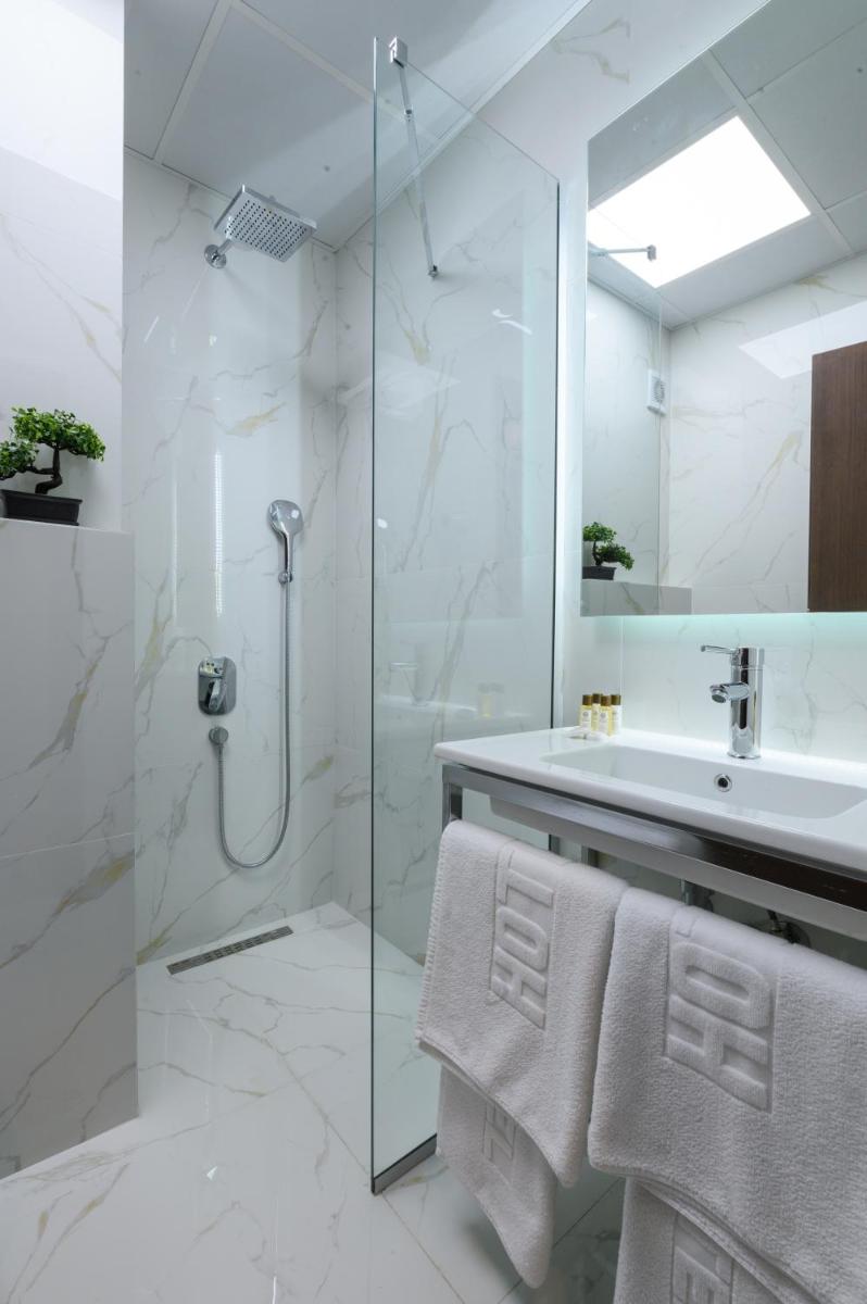 Hotel Gradche - Housity