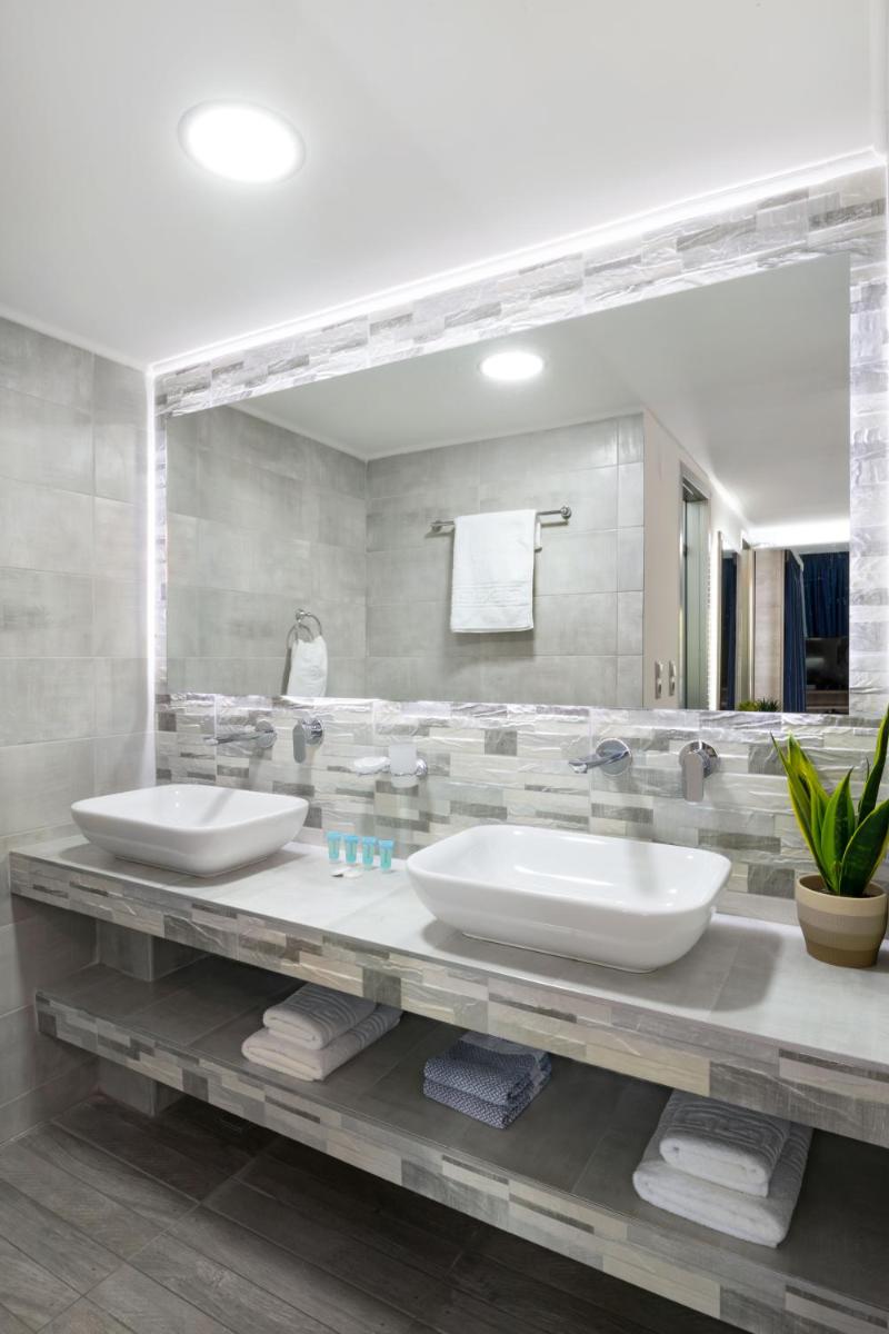 Suitetrails - Hotel Sirines Complex
