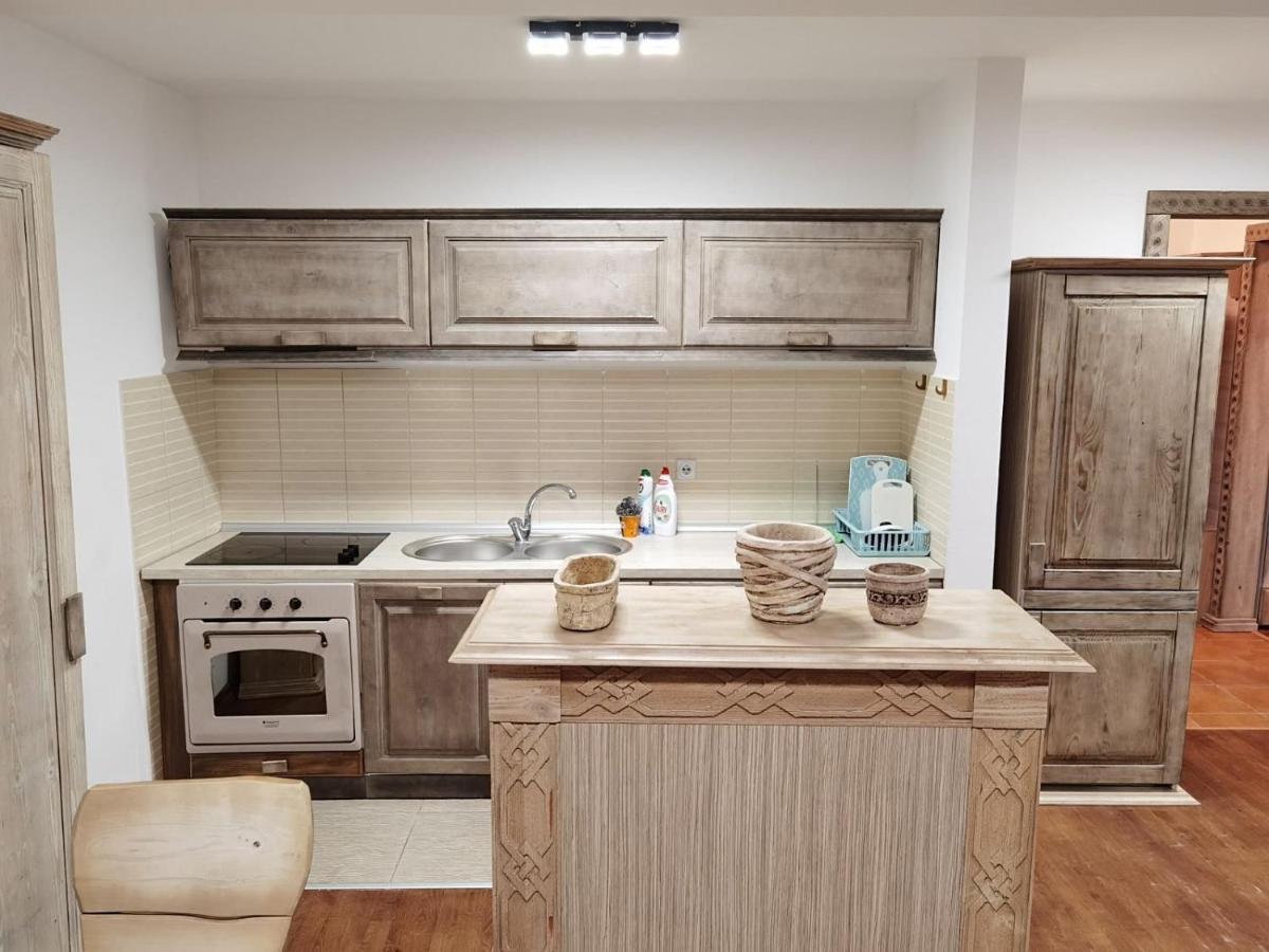 Alo Alo Apartman 3 - Housity