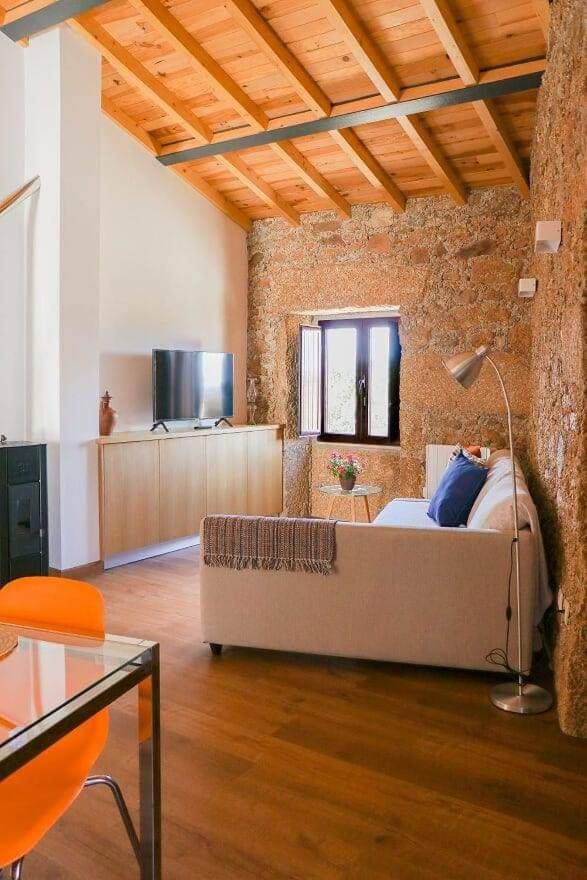 Casas do Torreão 3 casas de alojamento local - Housity