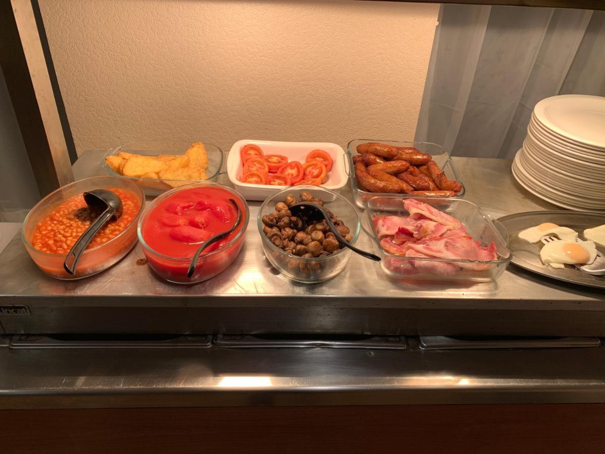 Four Seasons Budget - Housity