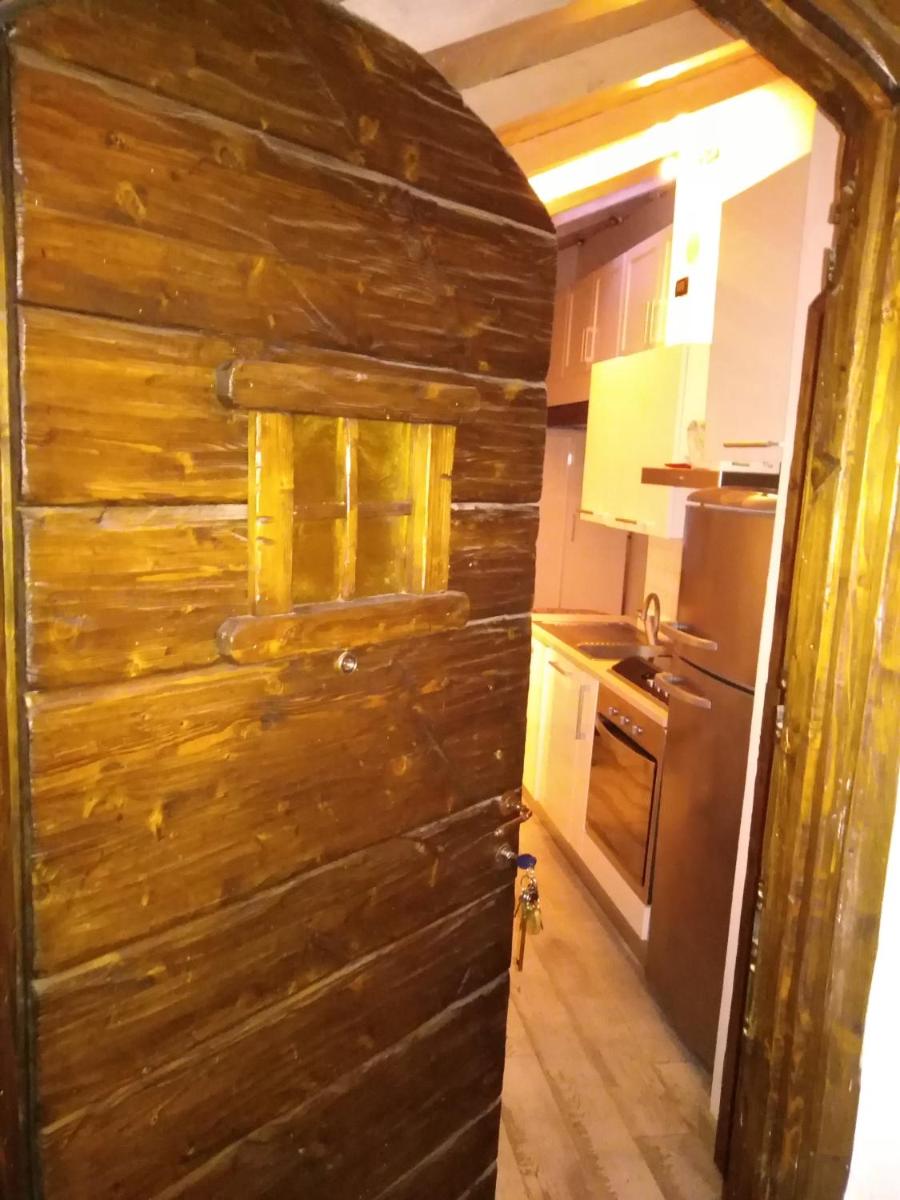 Appartamento in casa d'epoca - Housity
