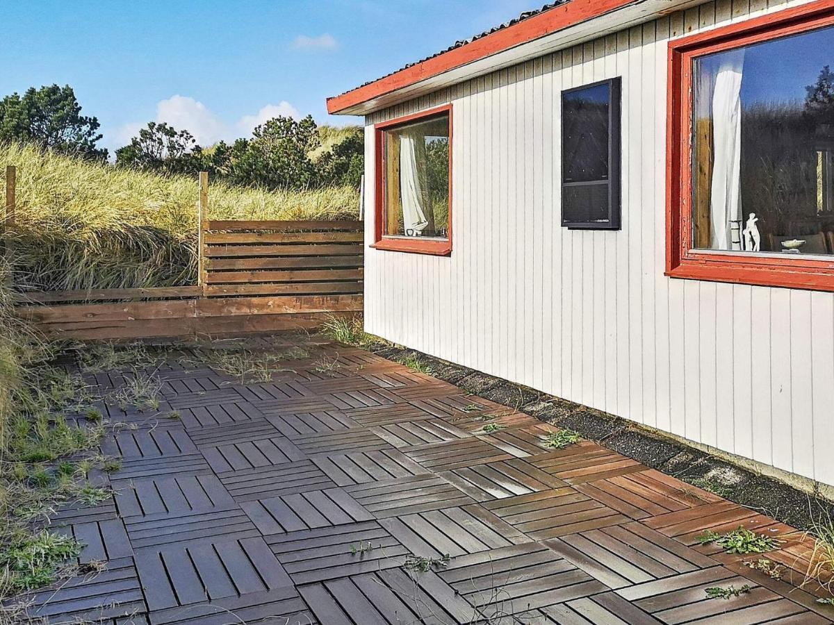 5 person holiday home in Hvide Sande - Housity