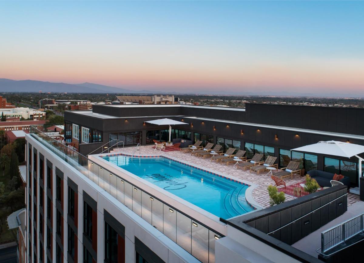 Graduate by Hilton Tucson - Housity