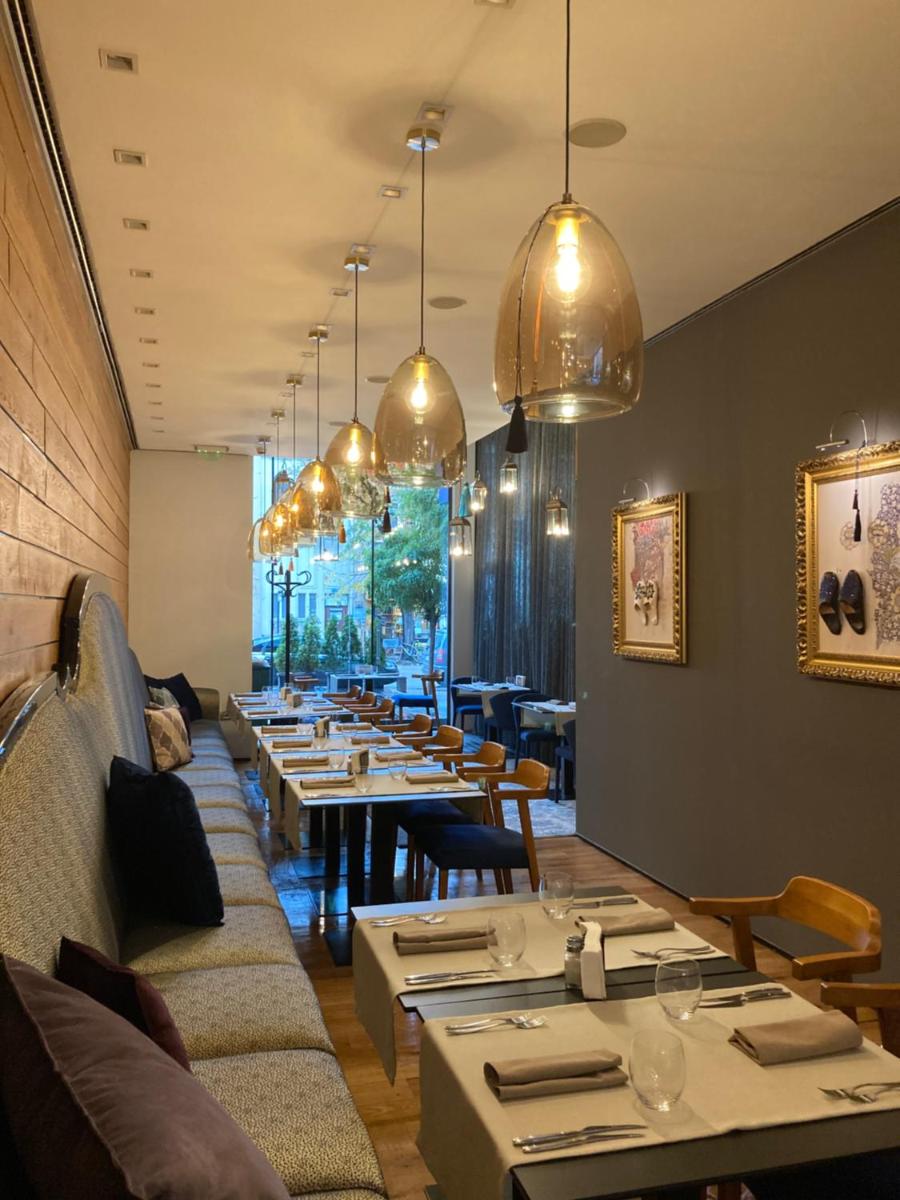 Suitetrails - Graffit Gallery Design Hotel