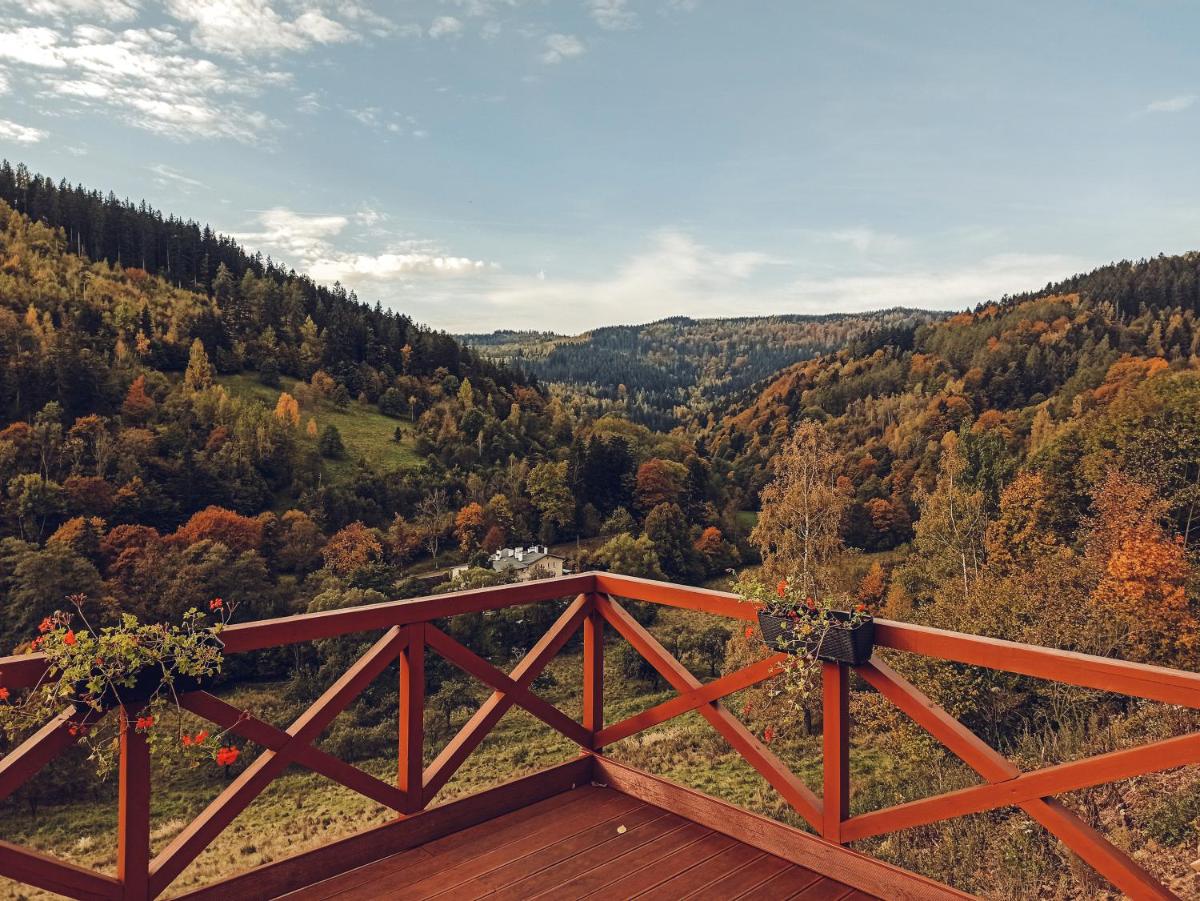 Ośrodek Wypoczynkowy Pod Dębem - Housity