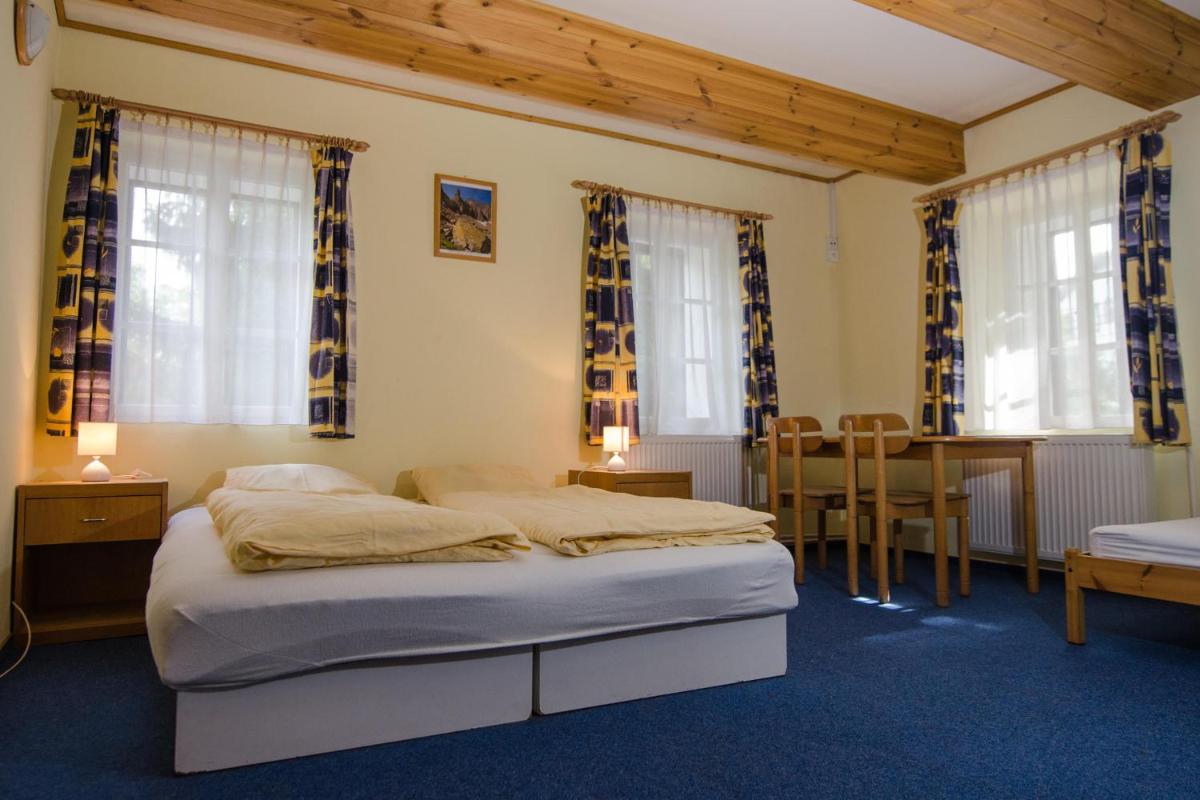 Family House Rudnik - Housity