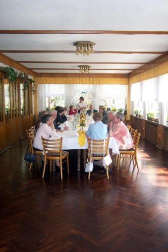 Hotel Waldesruh - Housity