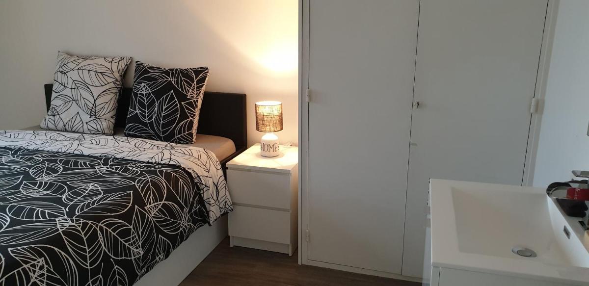 James Sun Beach Apartment - Housity