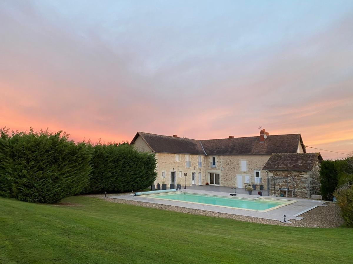Suitetrails - loveyou Villalunoterie Futuroscope Piscine spa 4pers