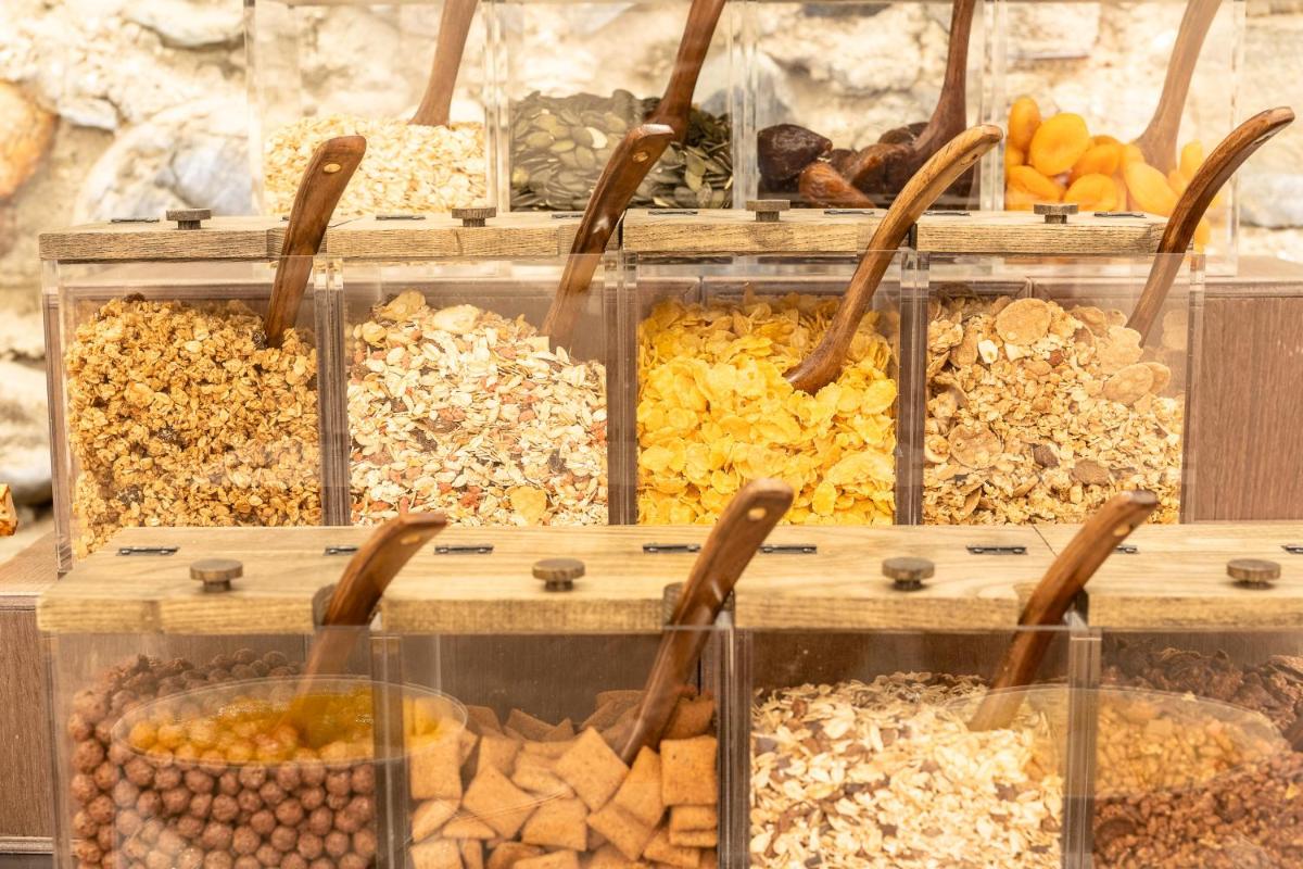 Curt di Clement Eco Mobility Hotel - Housity