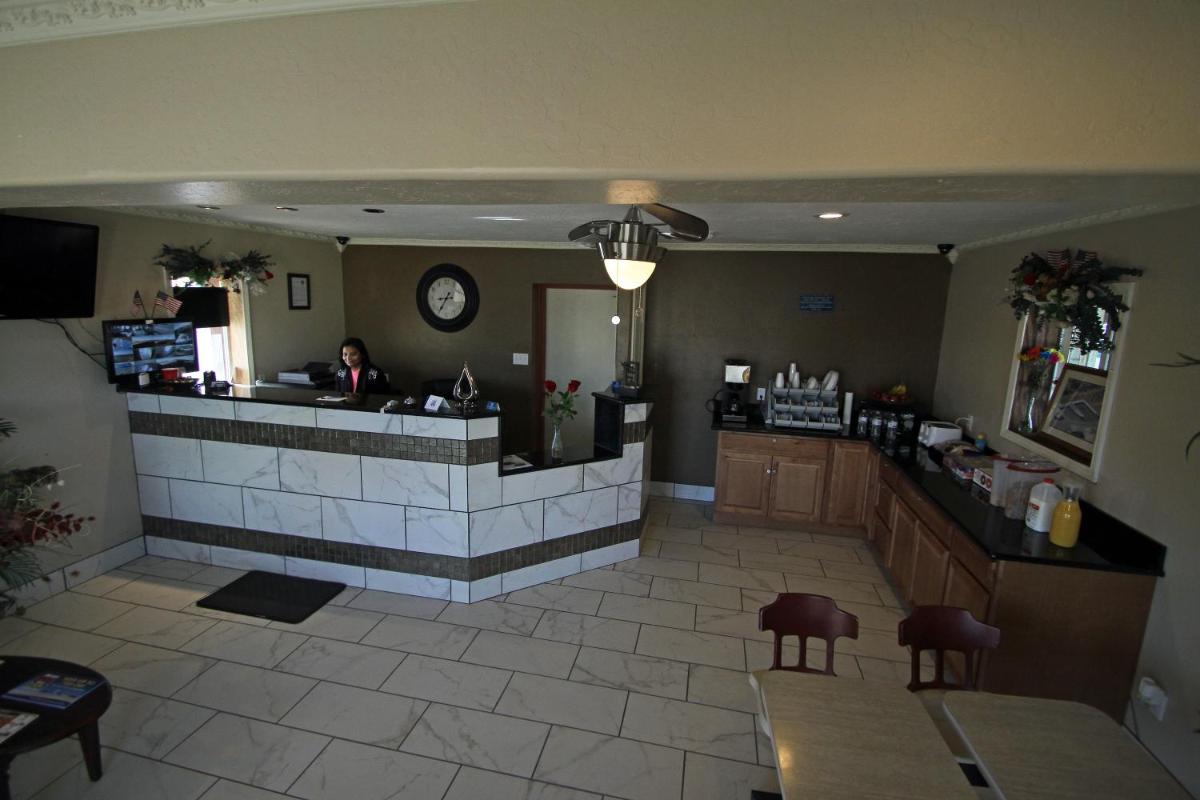 Executive Inn Snyder - Housity