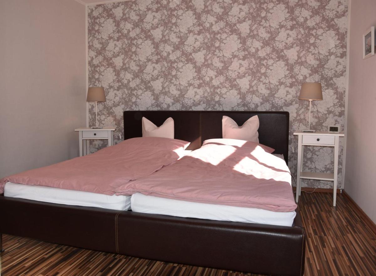 Bungalow-Gartenzauber - Housity