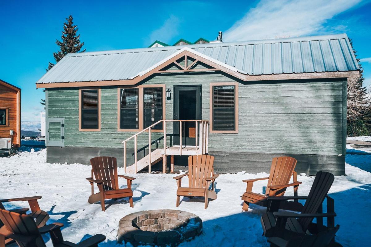 Tiny Homes at Powderhorn Mountain Resort - Housity