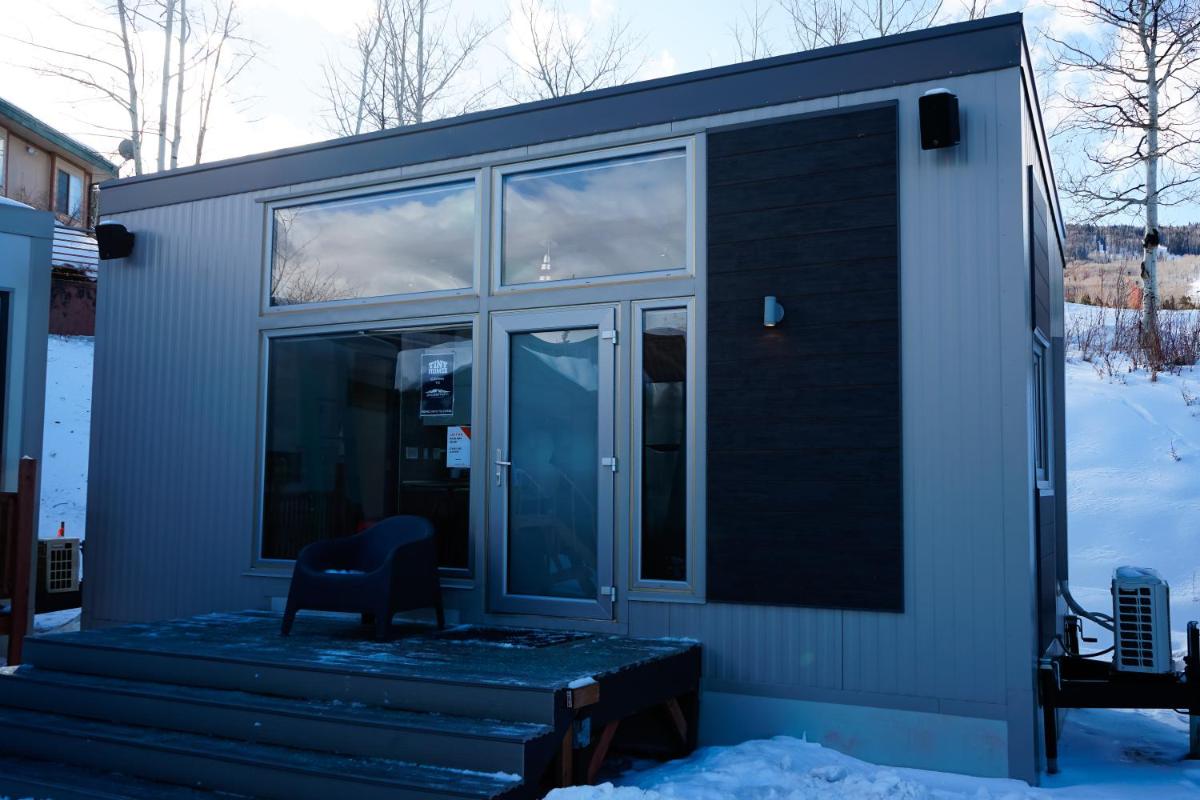 Tiny Homes at Powderhorn Mountain Resort - Housity