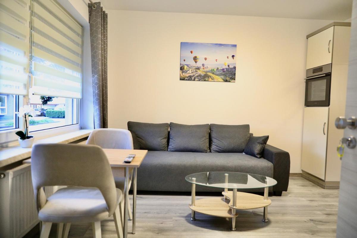 W2 Ferienwohnung-32609 Hüllhorst - Housity
