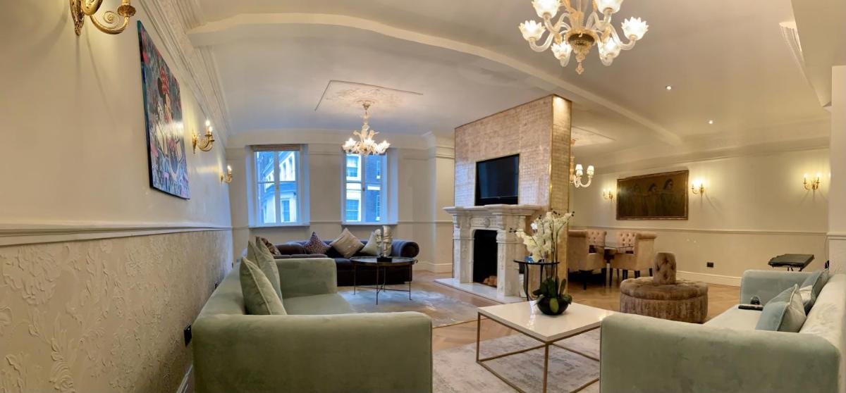 Berkeley Square - Housity