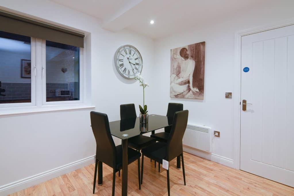 Long Row Apartments in Nottingham City Centre - Housity