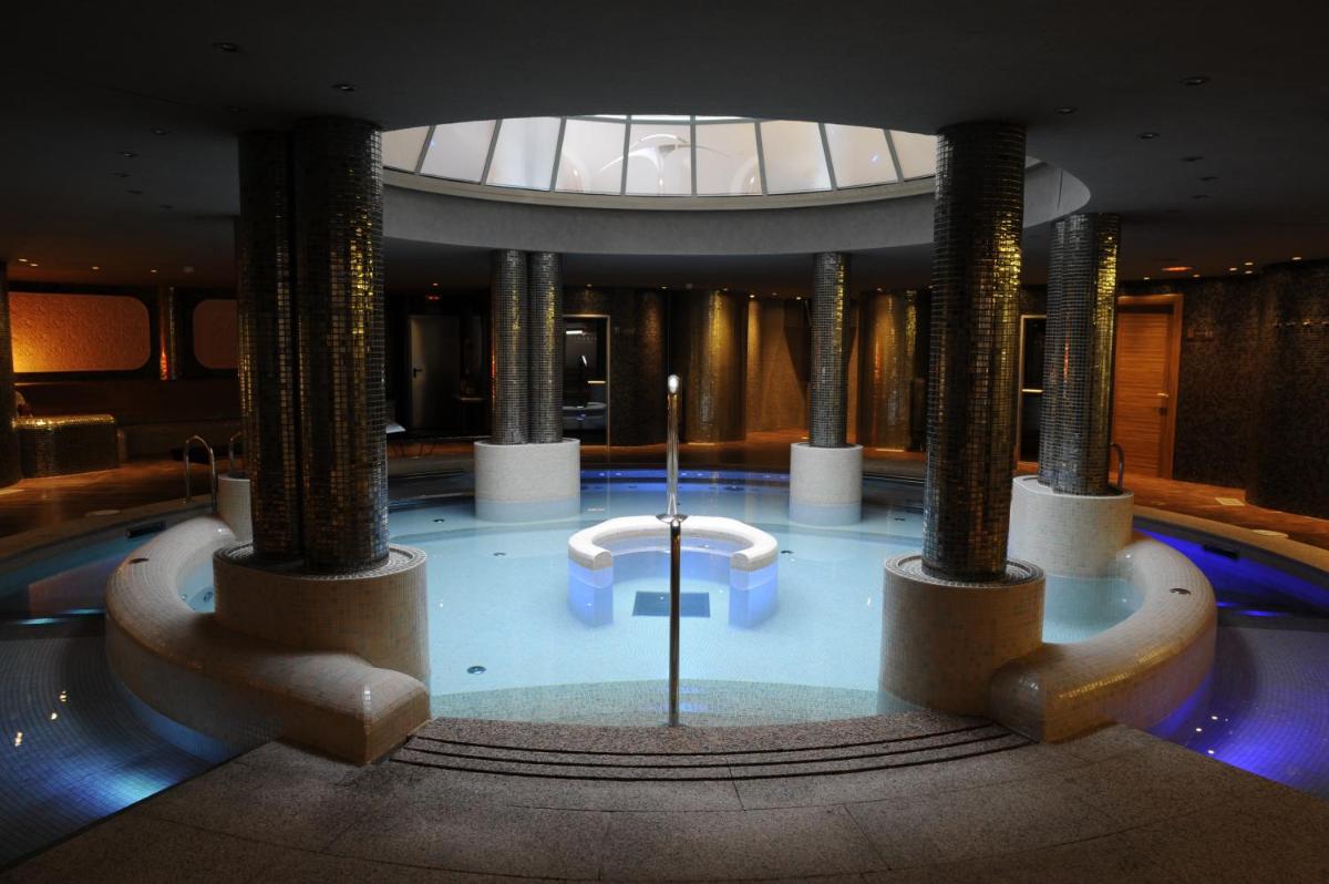 Piscina en o cerca de Cumbria Spa Hotel 3* Sup