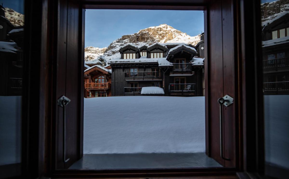L'établissement La Savoyarde en hiver