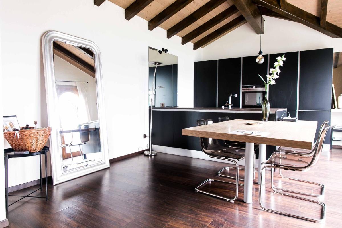 CASA LUNA - WONDERFUL LAKE VIEW - Housity