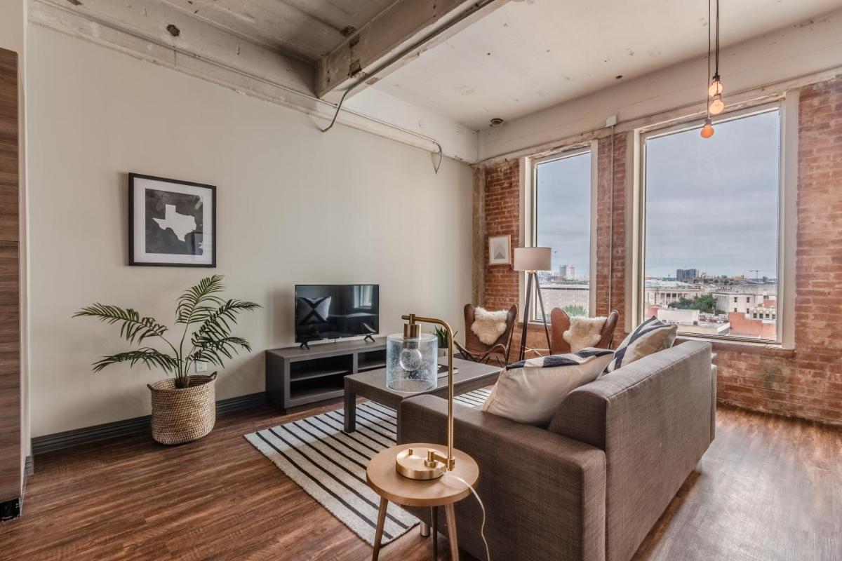 Abode Dallas - Downtown Convention Center - Housity