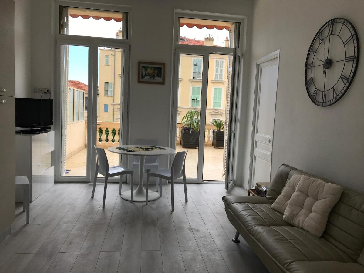 Suitetrails - Appartement Terrasse dans Palace Centre ville