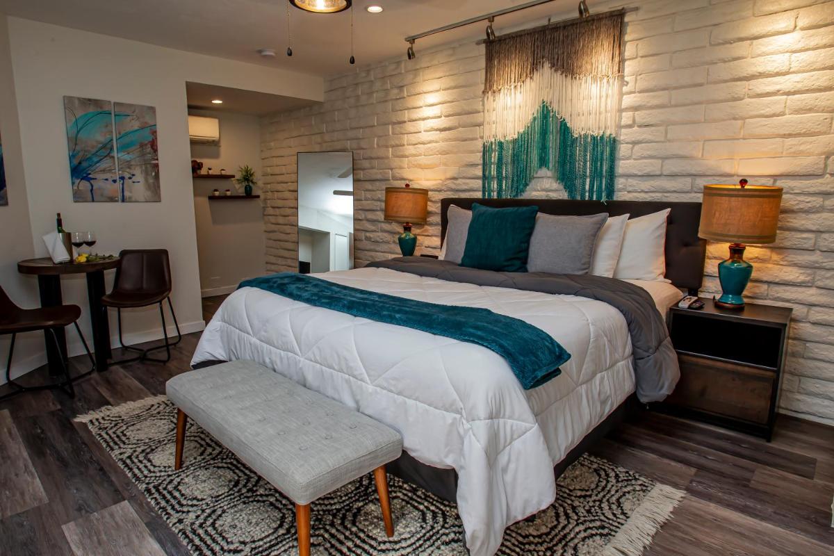 Hotel California - Housity