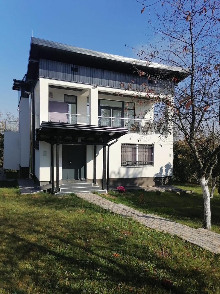 Al Qasr Luxury Villas - Housity