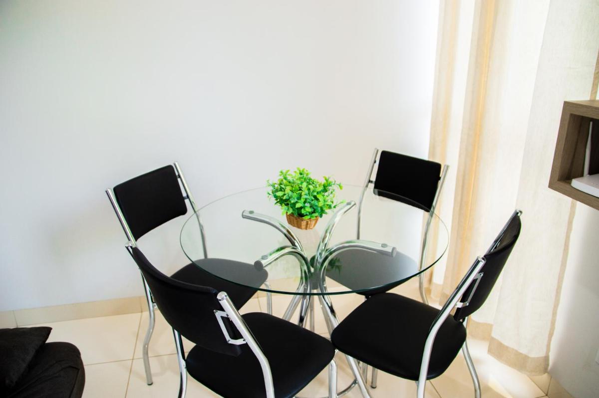 Apartamento novo e completo no Centro de Palmas c/ internet - Housity